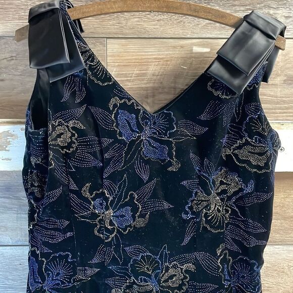 SCARLETT NITE Women’s  Black Velvet Metallic Floral Print Cocktail Dress - Picture 6 of 11